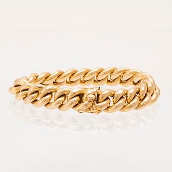 An 18K gold bracelet from Vicenza Italy.