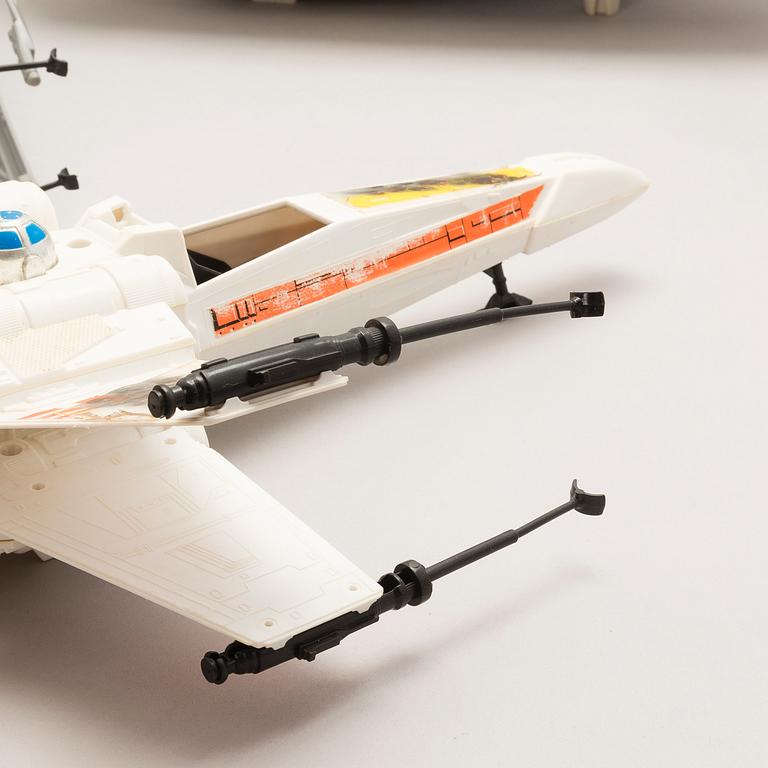 STAR WARS, A set of 10 vehicles Kenner and Palitor 1970's-/90's.