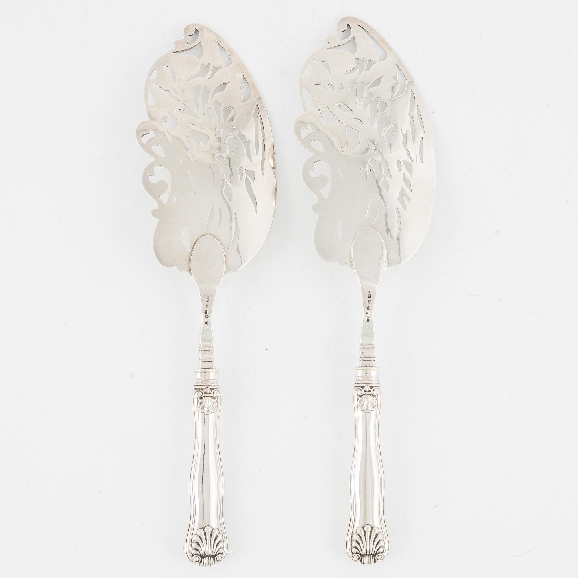 Fiskspadar, ett par, silver, G Möllenborg,  Stockholm 1858.