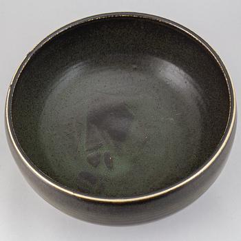 CARL-HARRY STÅLHANE, a large stoneware bowl, Rörstrand 1960.