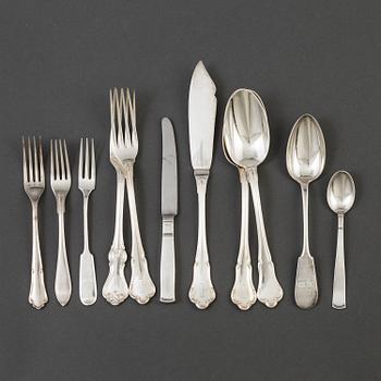 GUSTAF MÖLLENBORG, såssked, Stockholm, 1835 och PARTI SILVERBESTICK, 42 delar, bl.a. Rosenholm. Vikt 1183 g.