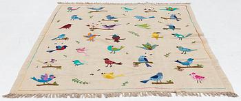 A hand-embroidered Kelim rug, c. 230 x 173 cm.