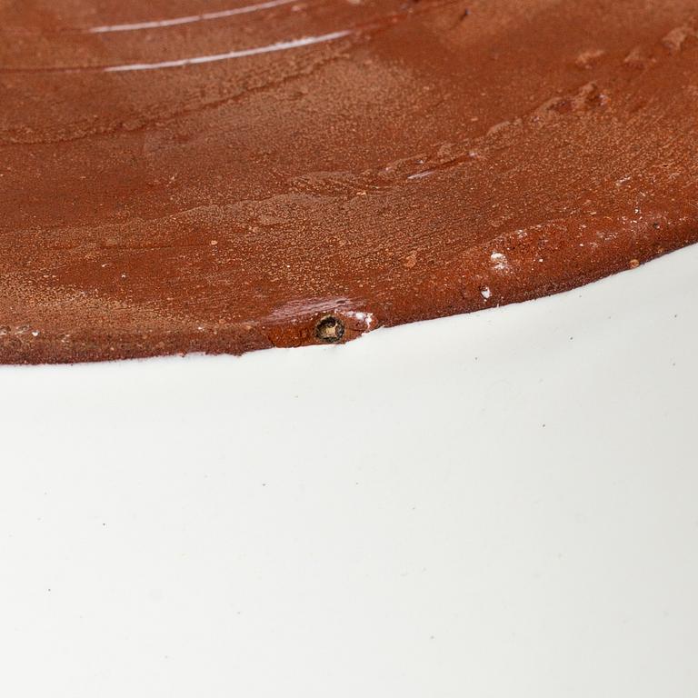 Kennet Williamsson, fyra keramiska objekt, varav tre signerade.