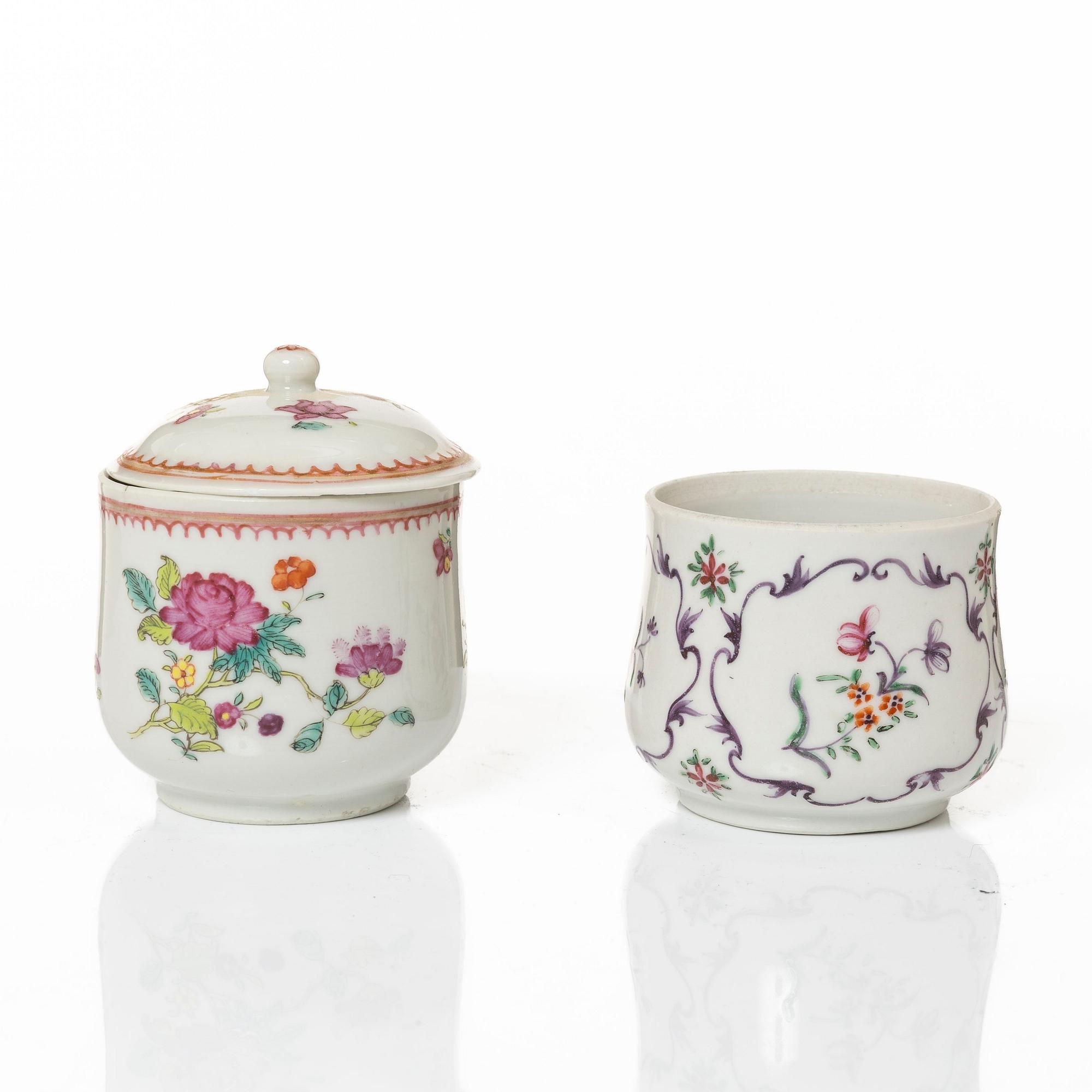 A group of 12 CHinese famille rose porcelain custard cups with covers, Qing dynasty, 18th century.