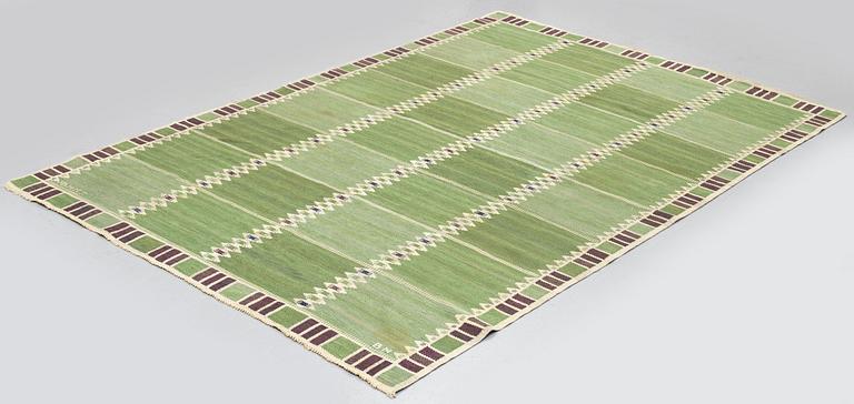 Barbro Nilsson, a carpet, "Salerno grön med enkel bård", flat weave, ca 295 x 197-198,5 cm, signed AB MMF BN.