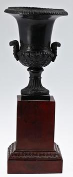 URNOR, 4 st, konstmaterial. Sent 1900-tal.