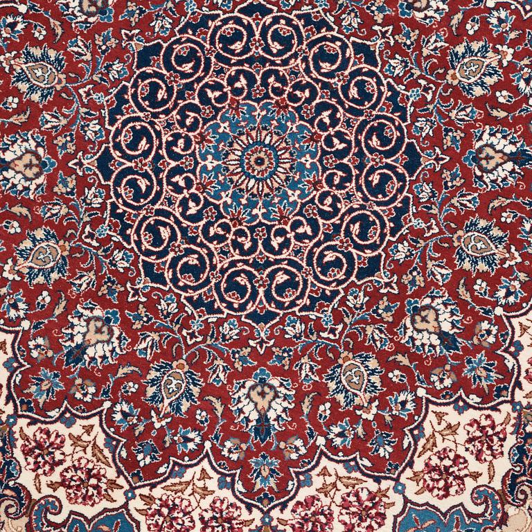 Seirafian, CARPET. Esfahan, Seirafian. 323,5 x 212 cm.