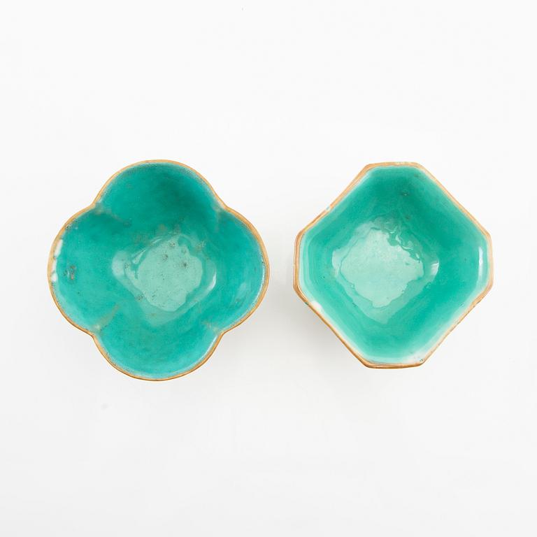 Bowls 2 pcs China 19th century porcelain.