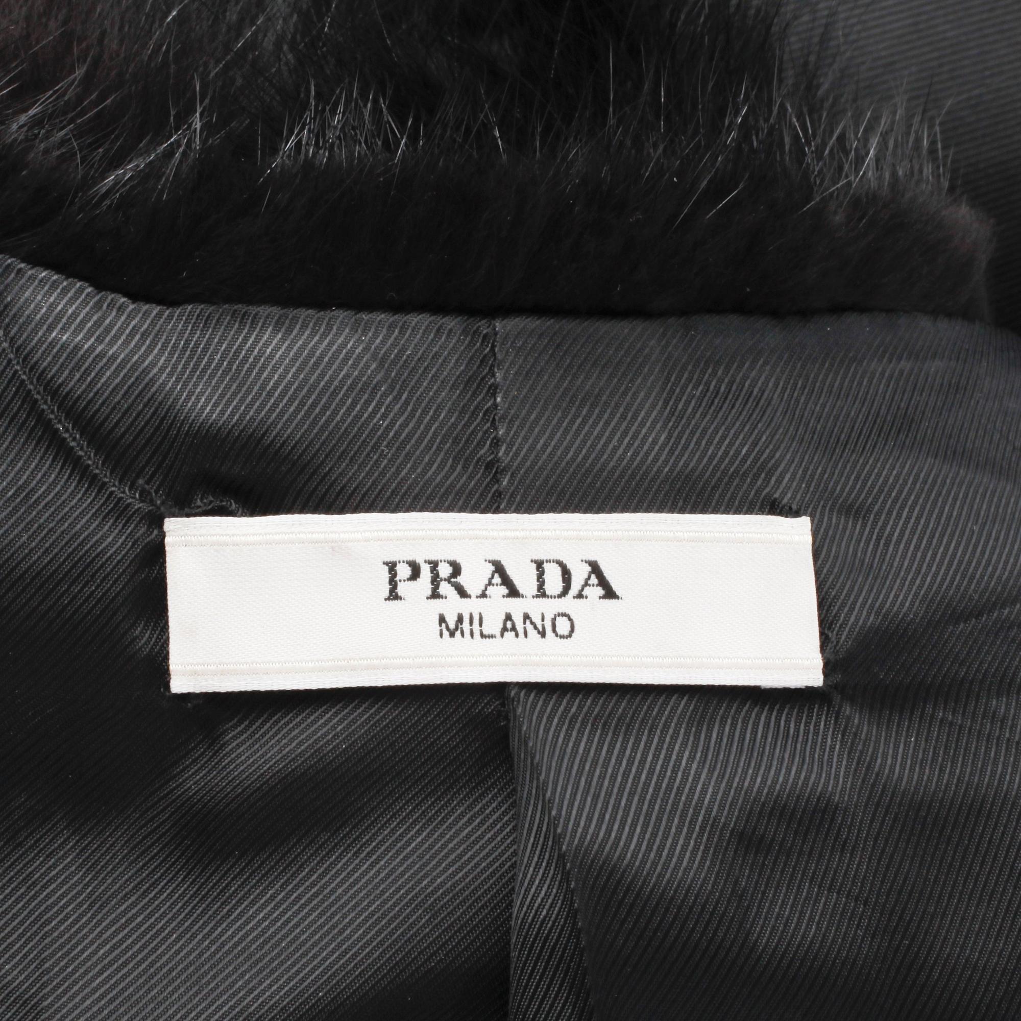 PRADA, pälsväst. Storlek 40.