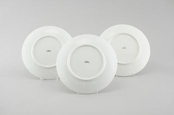 Thirteen dinner plates from Rosenthal, Germany, made in the second half of the 20th century.