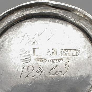 BÄGARE, silver, Petter Lindbom, Kalmar, 1762. Vikt ca 151g.