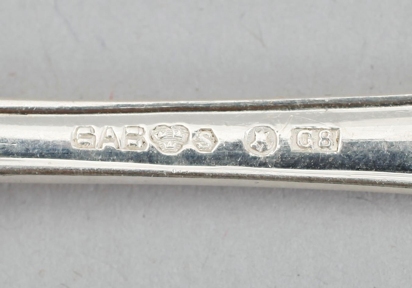 BESTICK, 48 delar, silver, spetsmodell, GAB och CG Hallberg, 1900-tal. Vikt med stålblad ca 2284 gram.