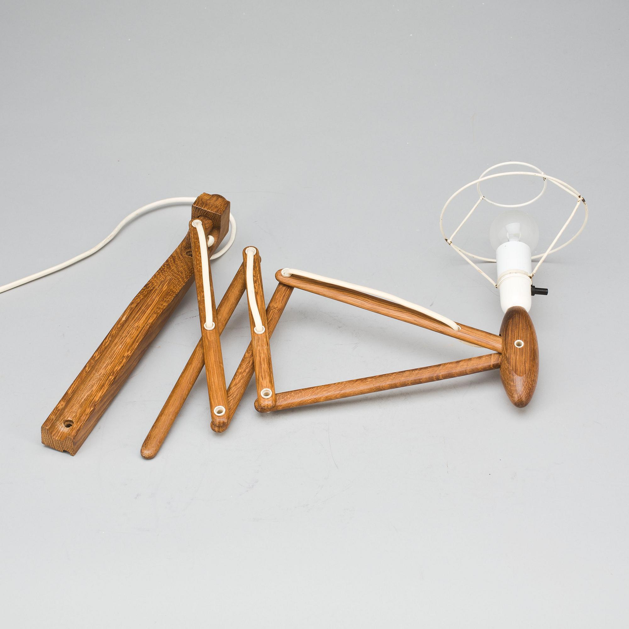 VÄGGLAMPA, Le Klint.