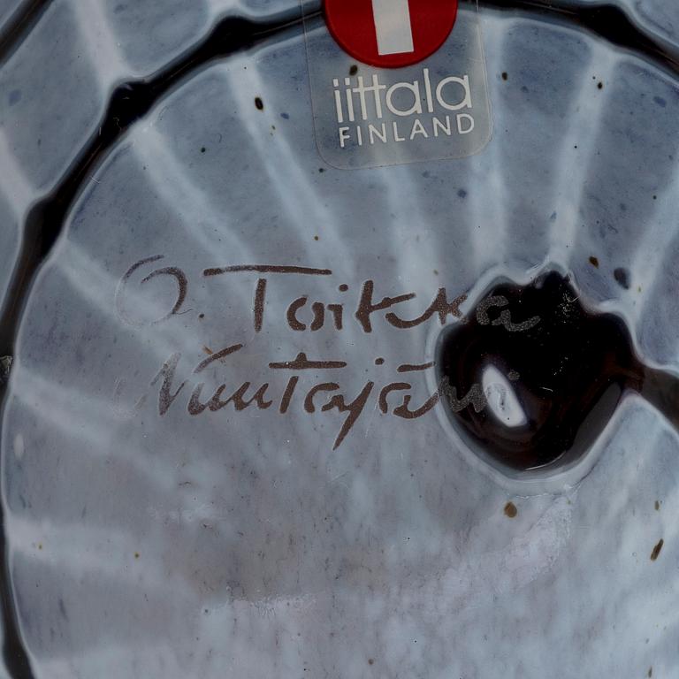 Oiva Toikka, A glass bird 'Diver', signed O. Toikka Nuutajärvi.