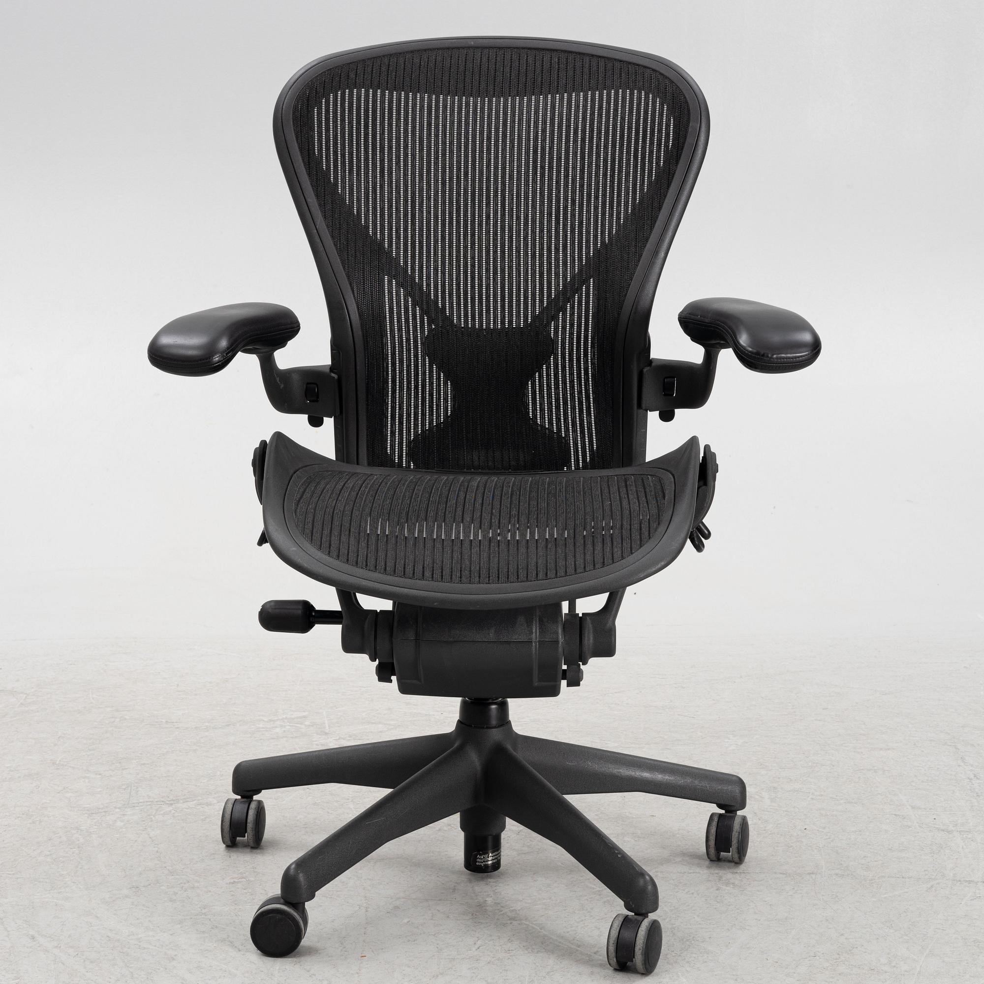Don Chadwick/Bill Stumpf, desk chair, "Aeron", Herman Miller.