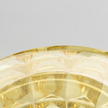 Aimo Okkolin, a 'Serpentine' 6577 bowl signed Aimo Okkolin Riihimäen Lasi Oy.