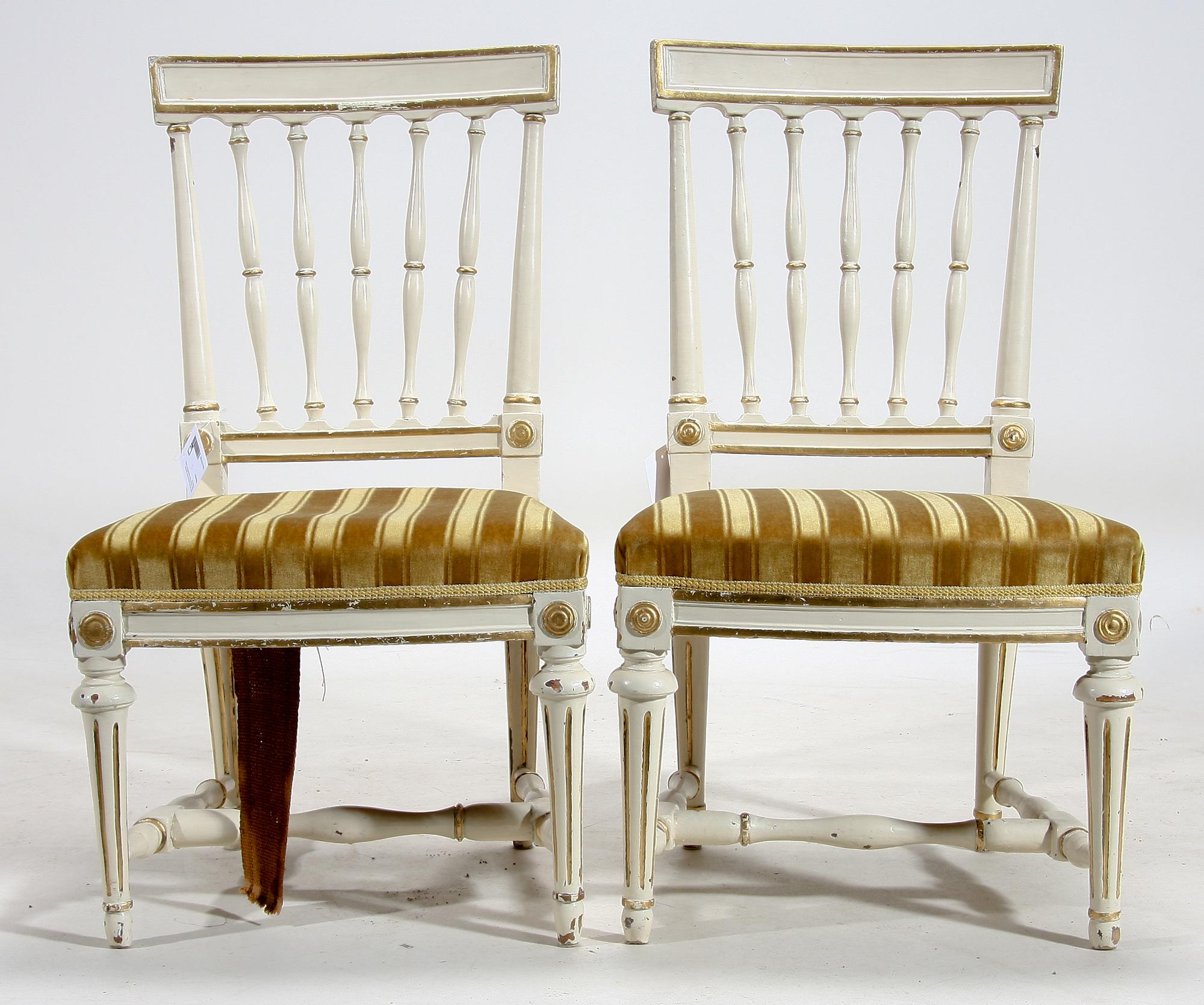 STOLAR, ett par mkt snarlika, gustavianska Stockholmsarbeten varav en signerad Melchior Lundberg, 1700-talets slut.