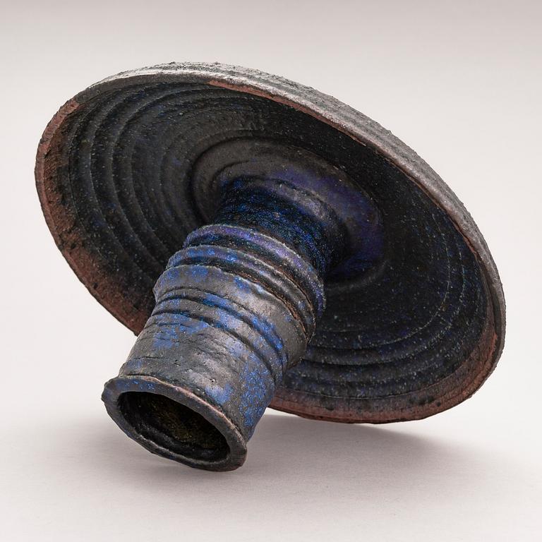 RAIJA TUUMI, vas, signerad 1960 Arabia RT.