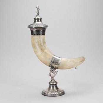 PRAKTDRYCKESHORN, horn och nysilver, 1800-talets slut.