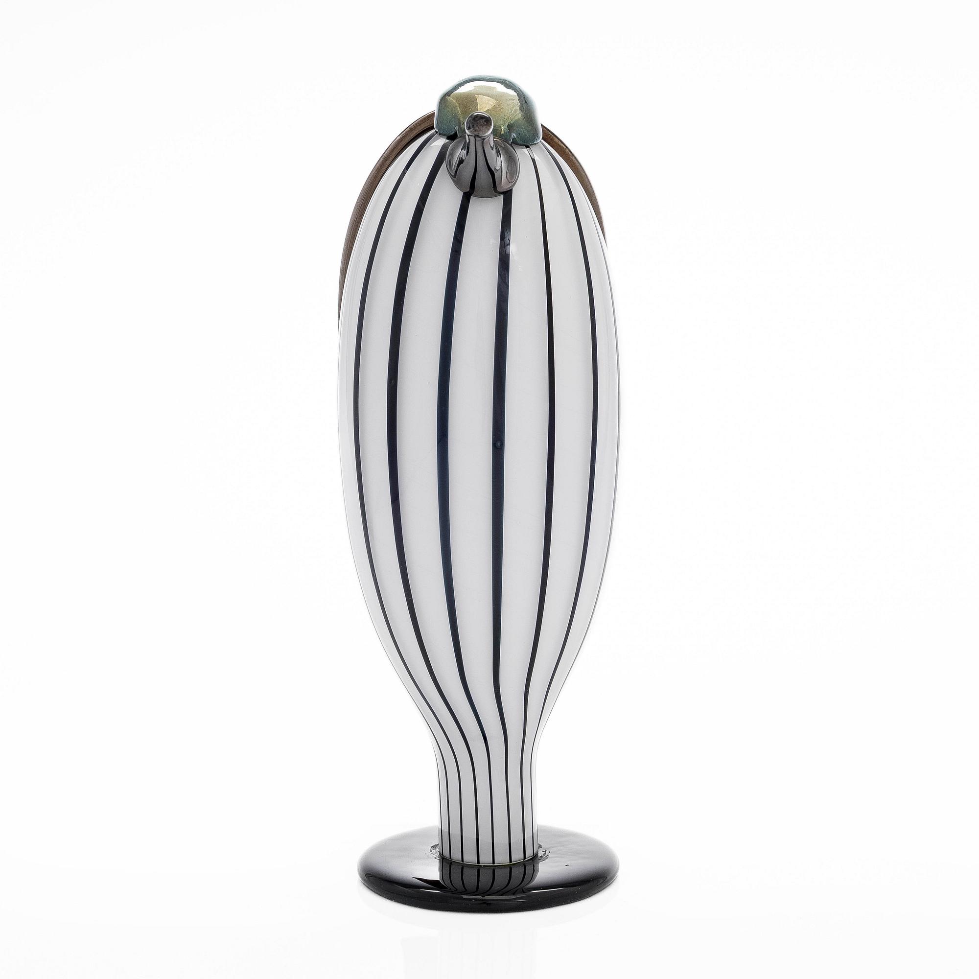 Oiva Toikka, A glass bird, "Butler", signed O. Toikka Iittala 2014 and numbered 630/2000.