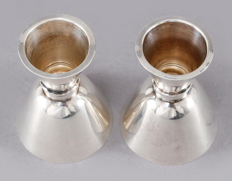 SUPKOPPAR, ett par, silver, Tapio Wirkkala, vikt 56 gram.