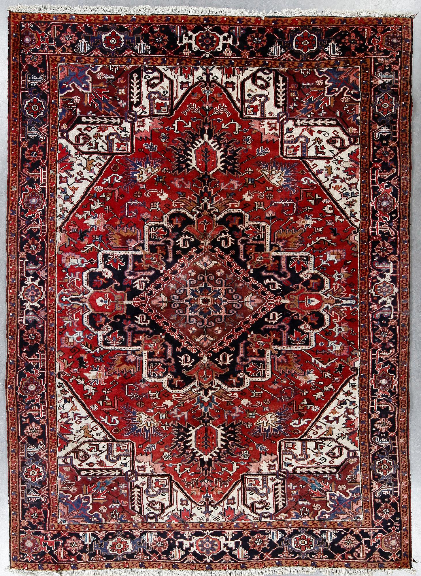 MATTA, Heris, ca 336x250 cm.