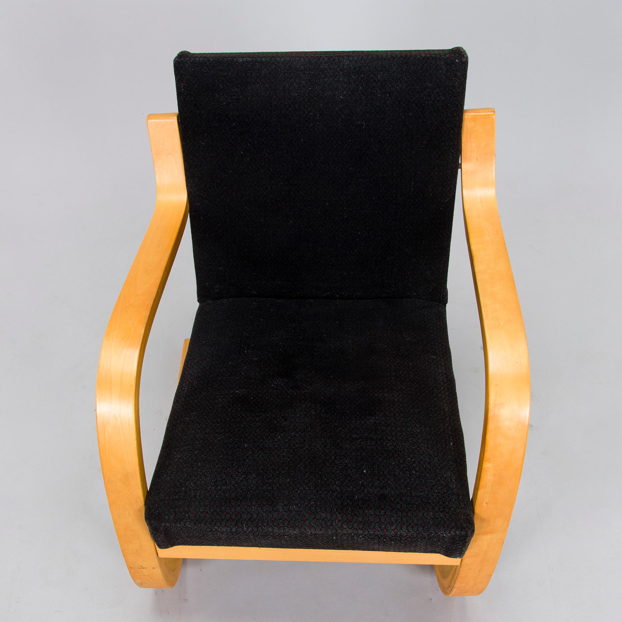 Alvar Aalto, Armchair, model 34, for OY Huonekalu- ja Rakennustyötehdas A.B. late 1940s - early 1950s.