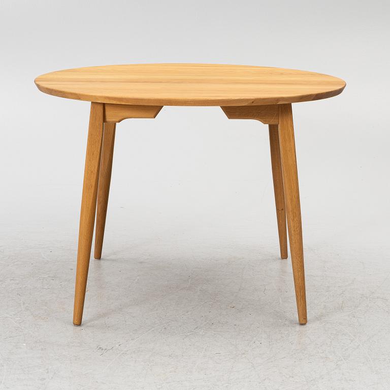 Dining table, "Timeless", Haslev, Denmark 2019.