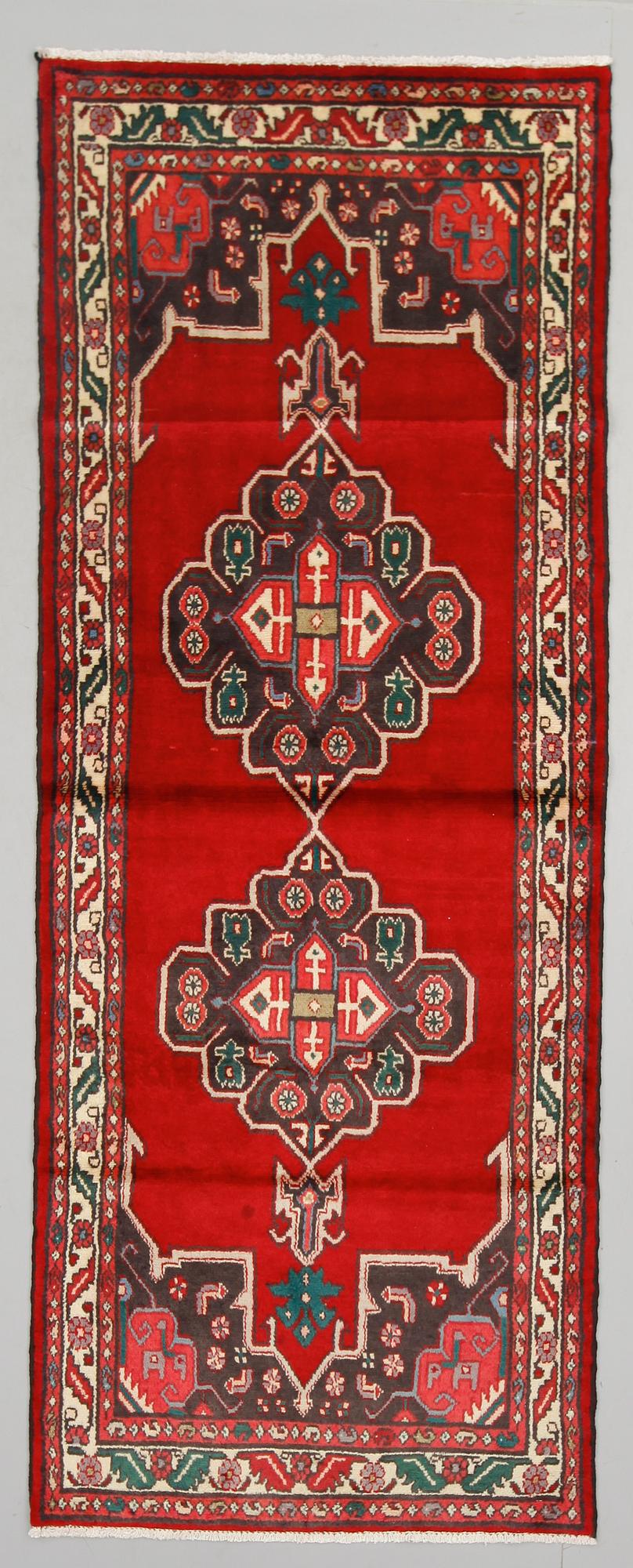 MATTA, galleri, Hamadan, 270 x 105 cm.