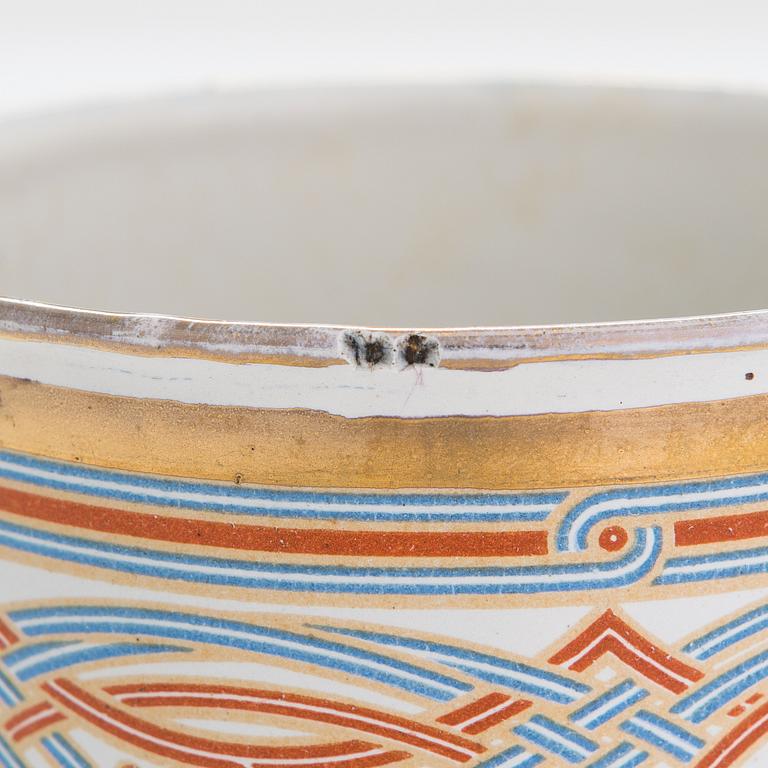 Kröningsmuggar, 2 st, emaljerad plåt, Nikolaj II:s kröning, Ryssland 1896.