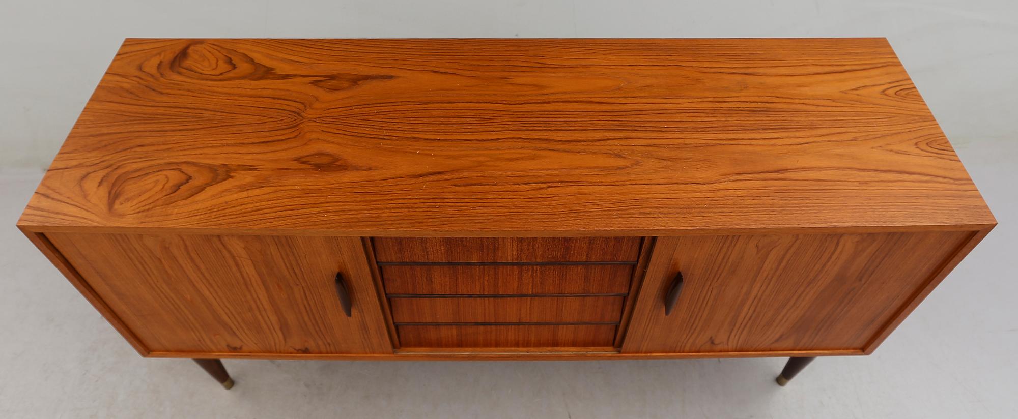 SIDEBOARD, 1900-talets andra hälft.