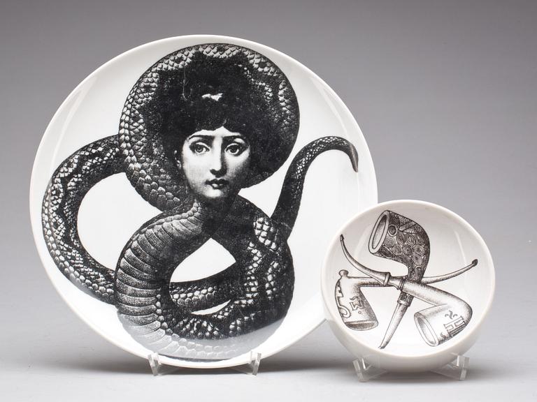 ASKFAT OCH TALLRIK, porslin. Fornasetti.