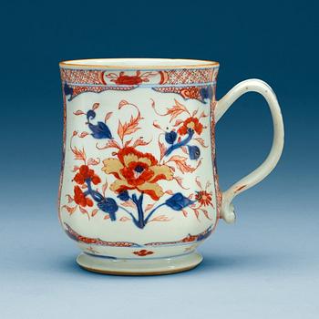 MUGG, kompaniporslin. Qing dynstin, tidigt 1700-tal.