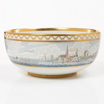 Royal Copenhagen, Bowl, porcelain, 1975.