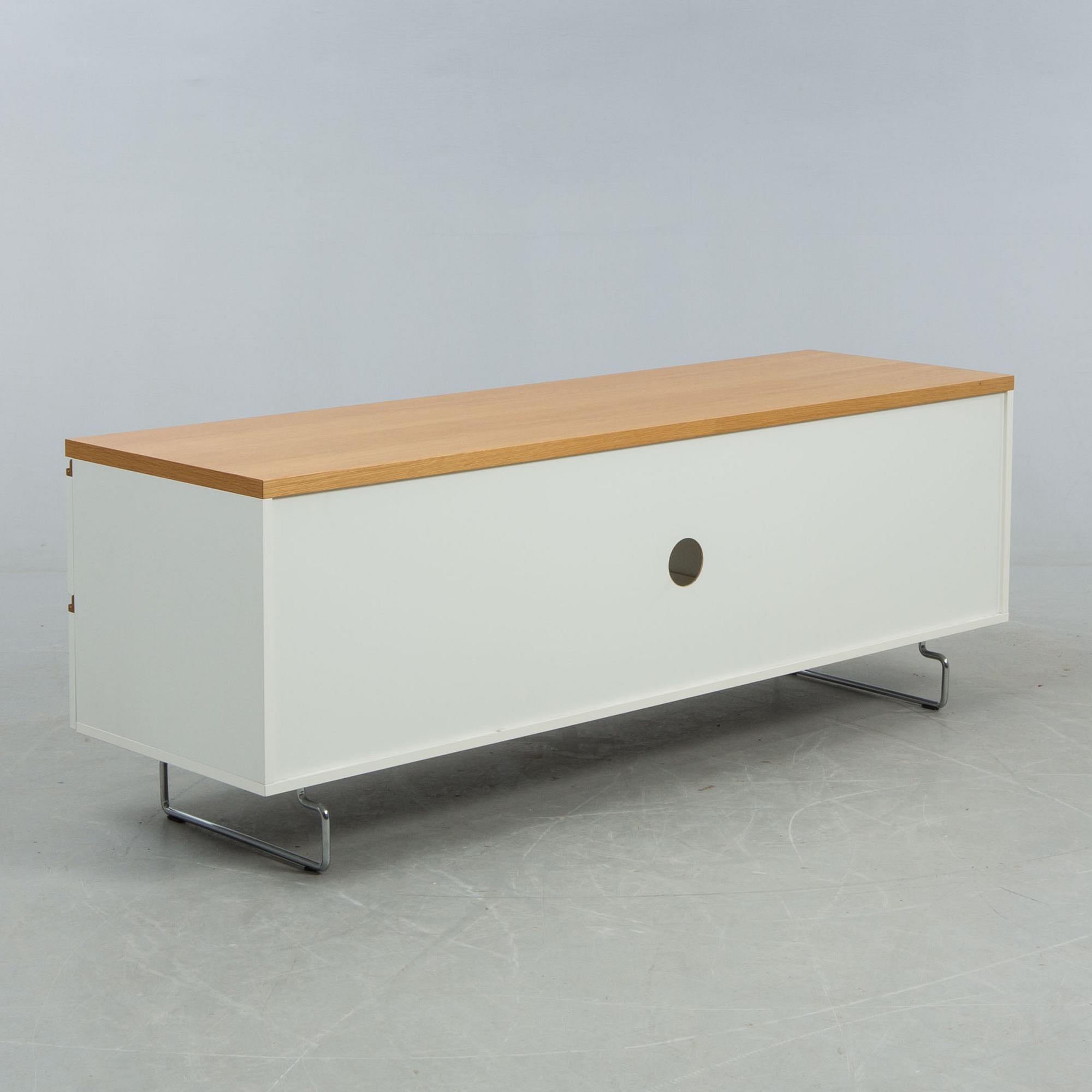 TVBÄNK, Amy, Anne Krook för Horreds möbler, 2000-tal.