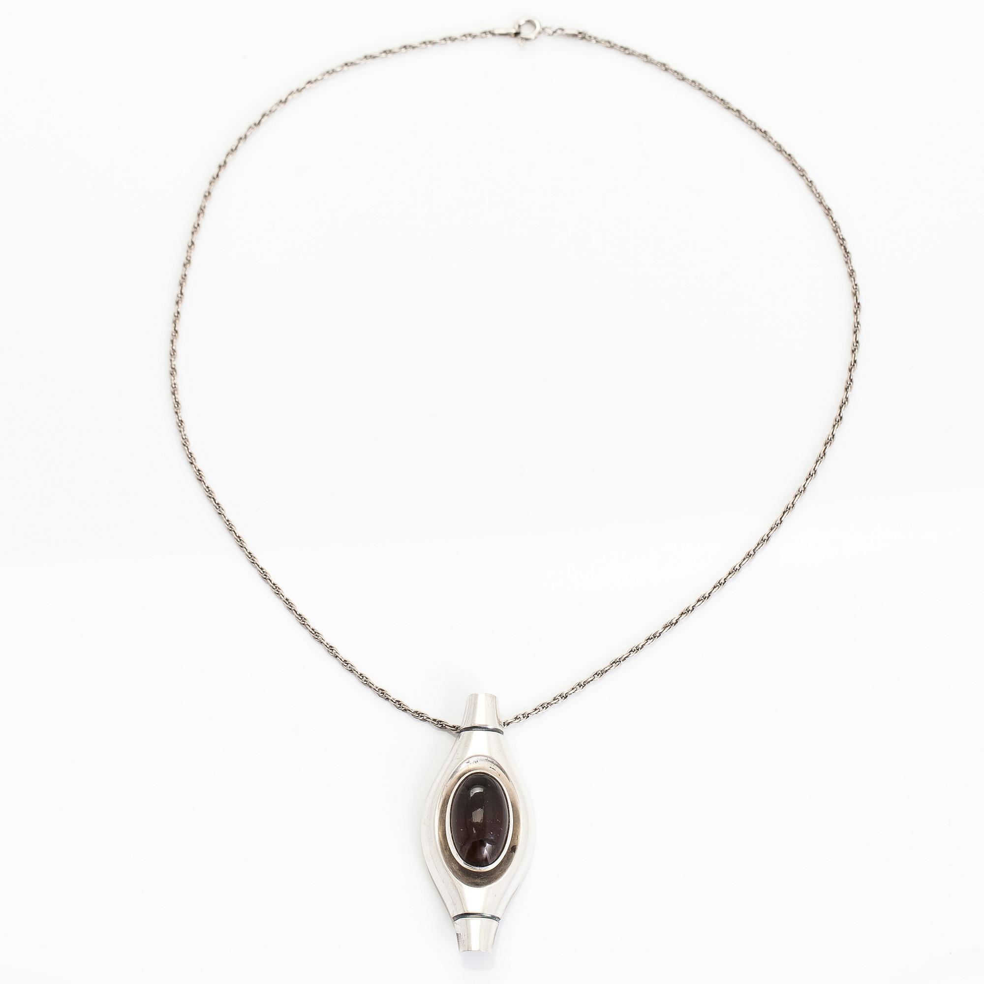 Elis Kauppi, a silver pendant/brooch. Kupittaan Kulta, Turku 1960. With sterling silver chain.