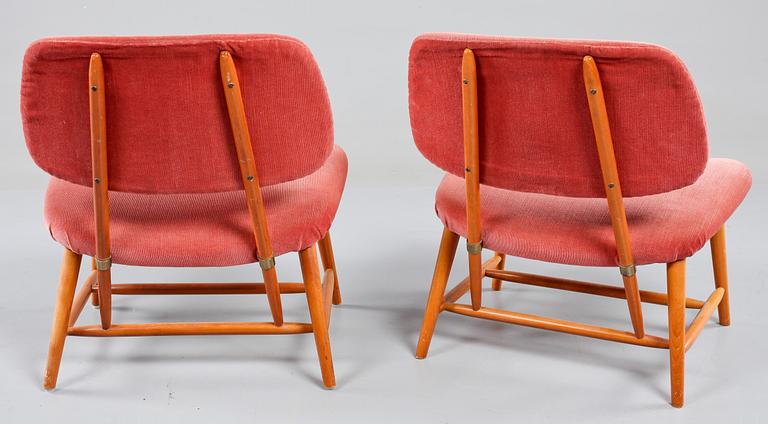 STOLAR, ett par, "TeVe", Alf Svensson, Ljungs Industrier, modellen formgiven 1953.