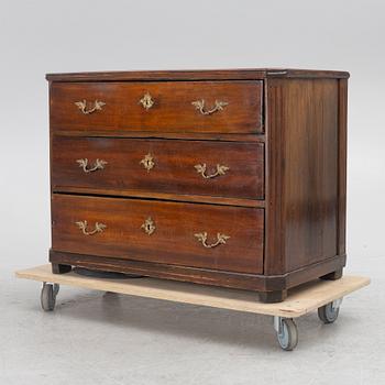 A Gustavian chest of drawers, late 18th Century.