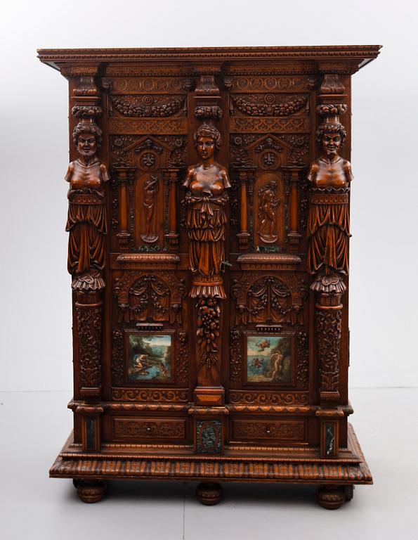 SKÅP, Sydeuropa, barockstil, 1800-tal, delvis äldre delar.