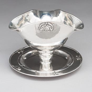 Georg Jensen, såsskål, silver, design nr 328, Köpenhamn 1919. Svenska kontrollstämplar GABF.