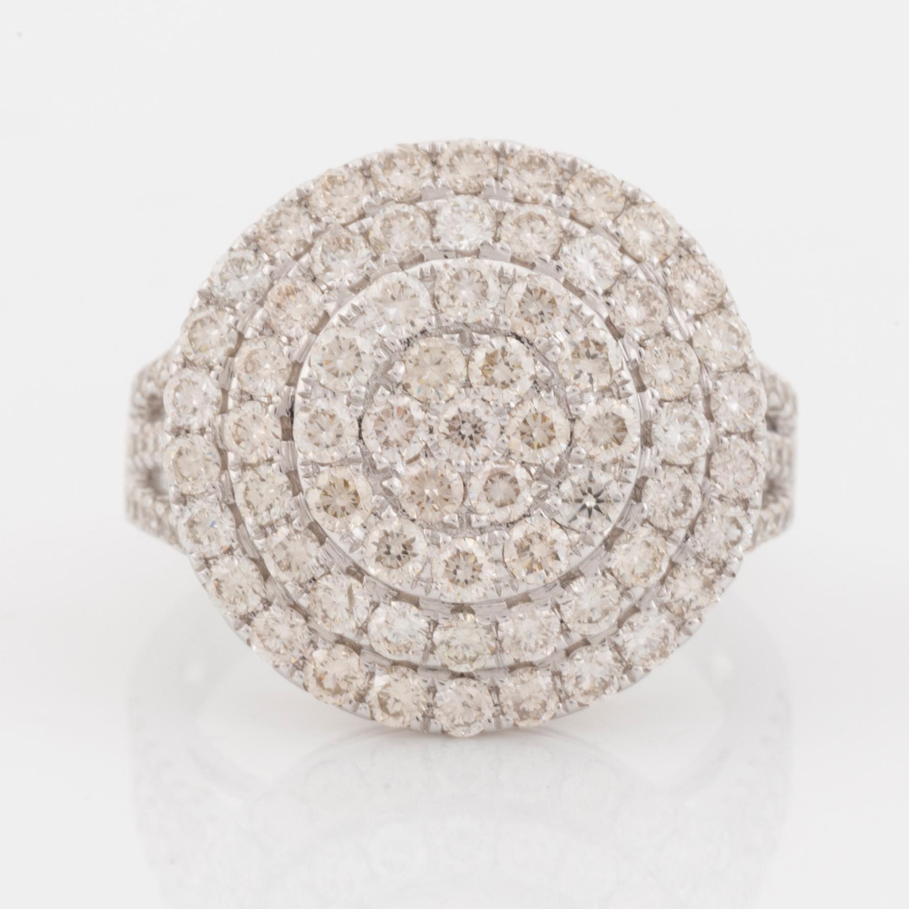 Brilliant cut diamond ring.