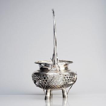 Korg, silver. Japan, tidigt 1900-tal.