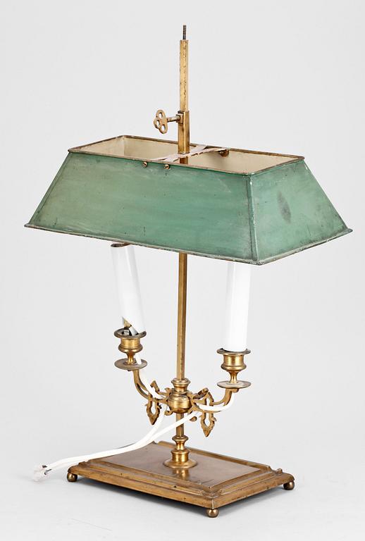 BORDSLAMPA, mässing, 1900-talets början.