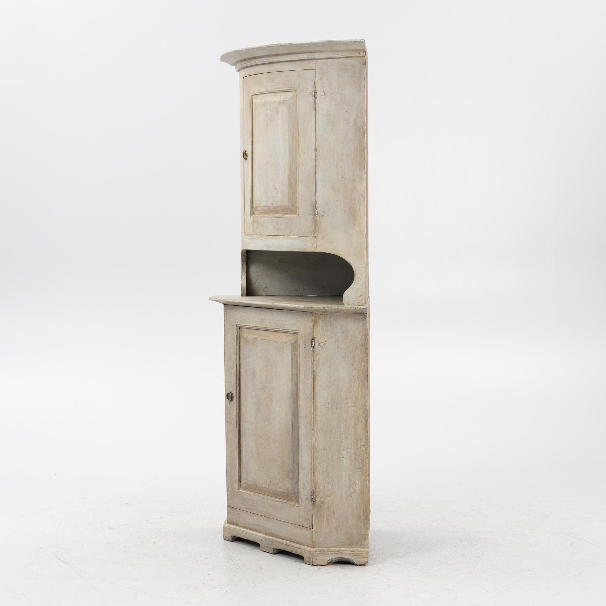 Hörnskåp, 1800-tal.