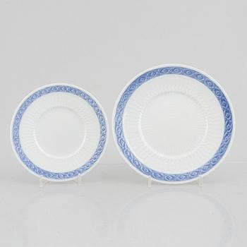 Royal Copenhagen, a 71-piece dinner and coffee service, 'Blå Vifte', Denmark.