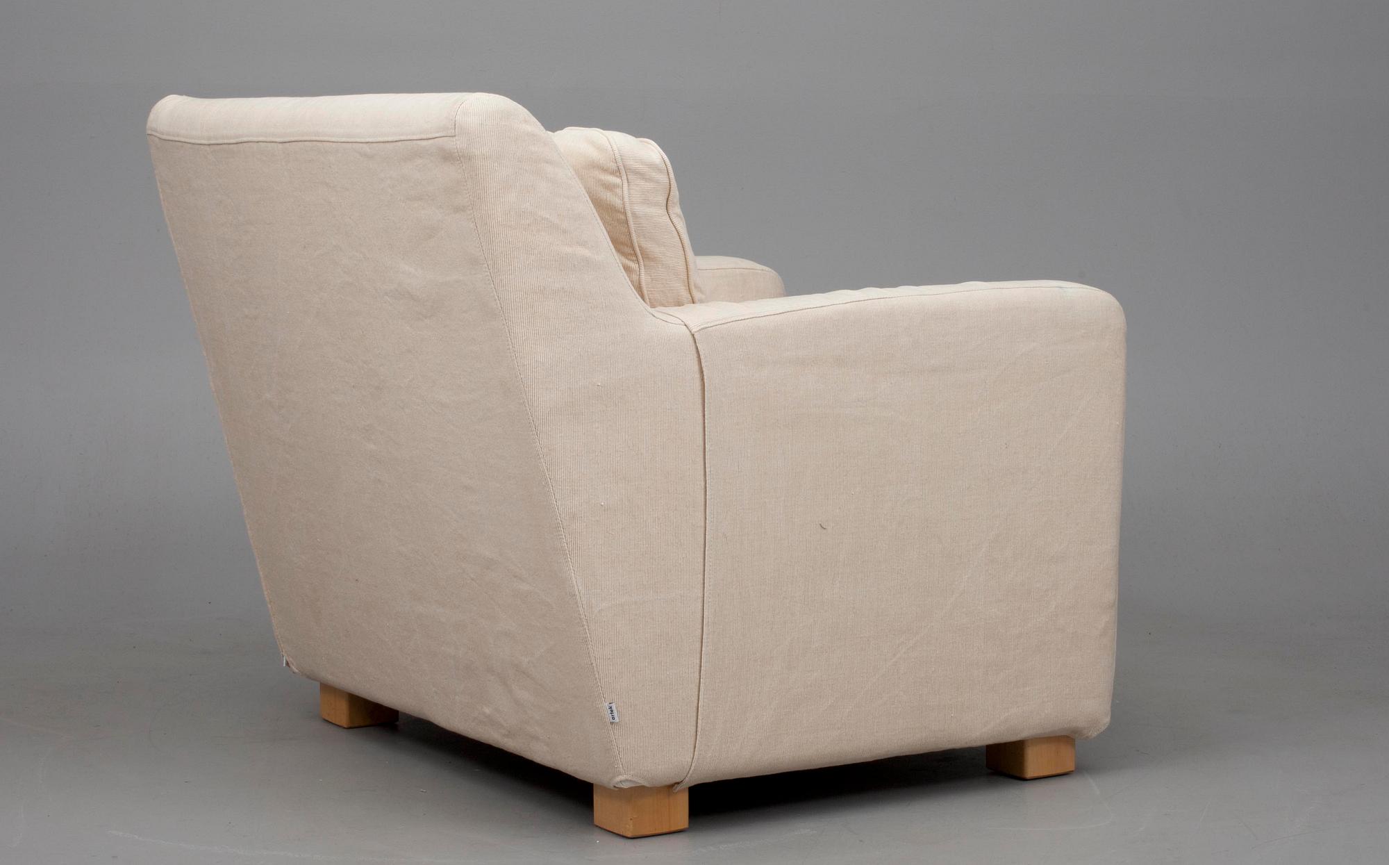 FÅTÖLJ, nr 595, Ben af Schultén, Artek, Finland. Modellen formgiven 1996.