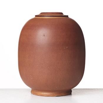 Erich & Ingrid Triller, a stoneware vase, Tobo, Sweden.