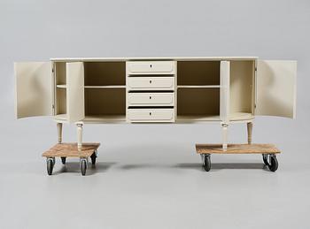 SIDEBOARD, gustaviansk stil, 1900-talets andra hälft.
