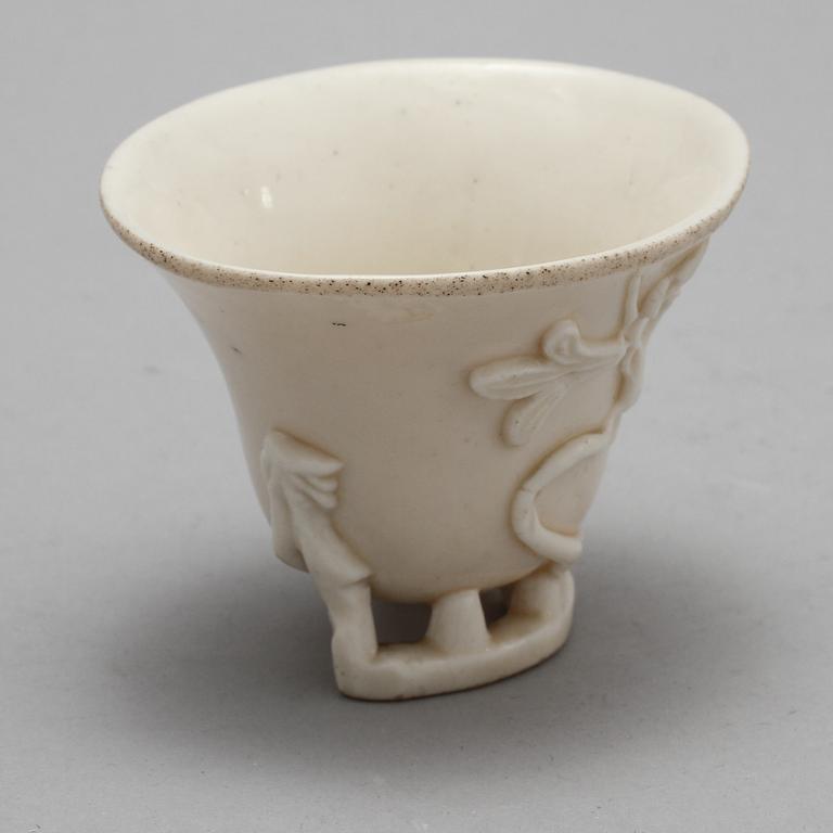 VINOFFERSKÅL, porslin, Kina, 1900-tal.
