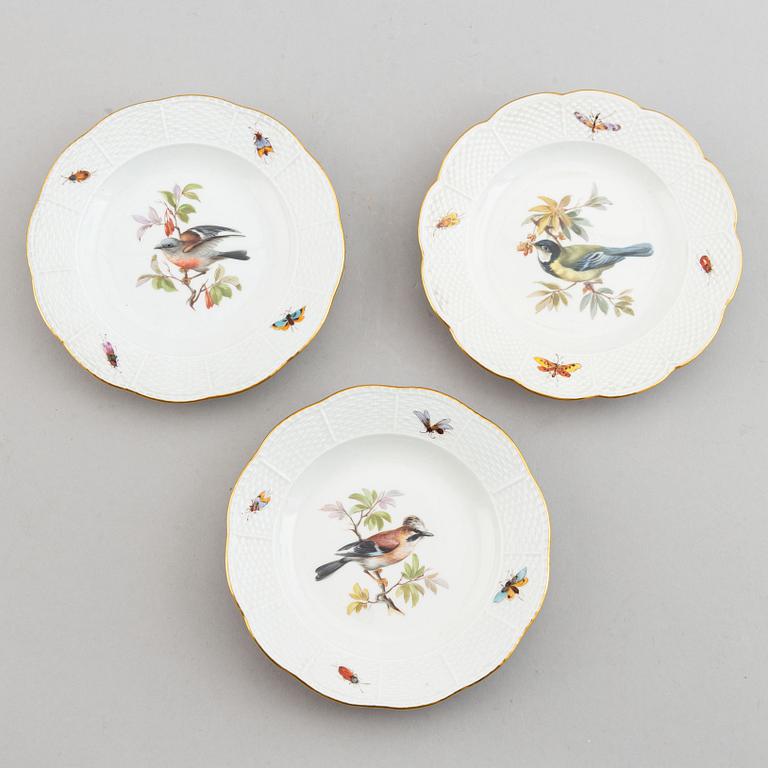 A part Meissen porcelain service, 19th and 20th century (12 pieces).